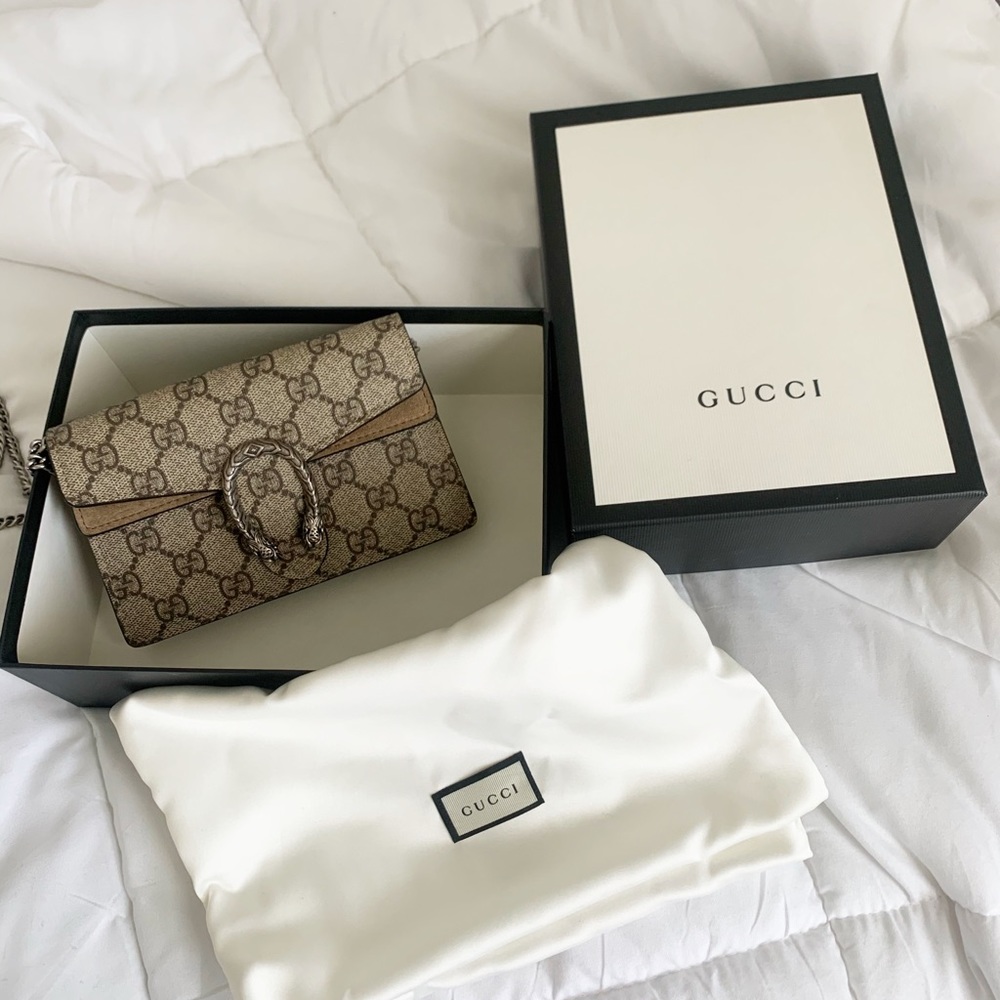 Gucci Dionysus GG Supreme super mini bag